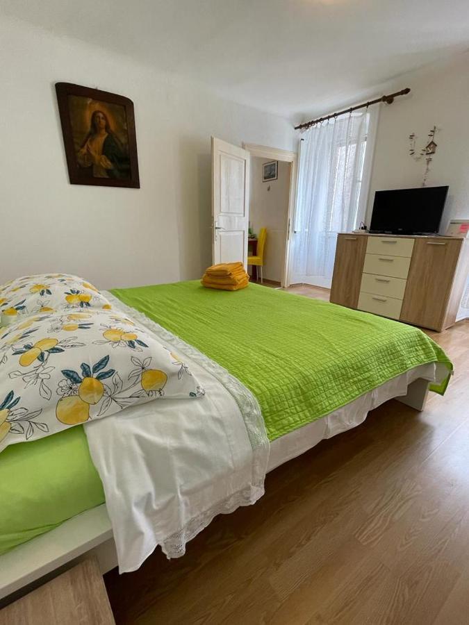 Apartment Dana Cres